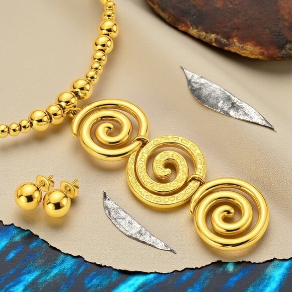 🆕️Glamorous Golden Statement Spiral Necklace & Earrings Set | 18K Gold Plated🌟 - Picture 9 of 13